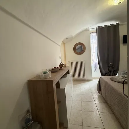 Sensi Di Vini Dolceacqua